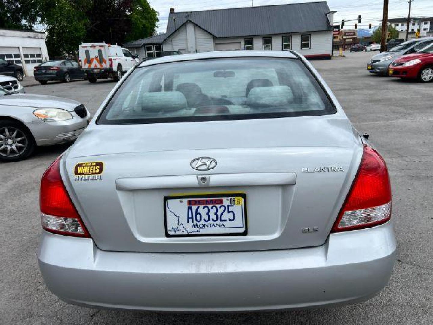 2002 Hyundai Elantra GLS (KMHDN45D52U) with an 2.0L L4 DOHC 16V engine, located at 601 E. Idaho St., Kalispell, MT, 59901, 0.000000, 0.000000 - Photo#6