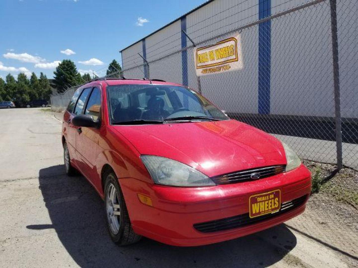 2004 Ford Focus Wagon SE (1FAHP36364W) with an 2.0L L4 DOHC 16V engine, located at 1821 N Montana Ave., Helena, MT, 59601, 0.000000, 0.000000 - Photo#6