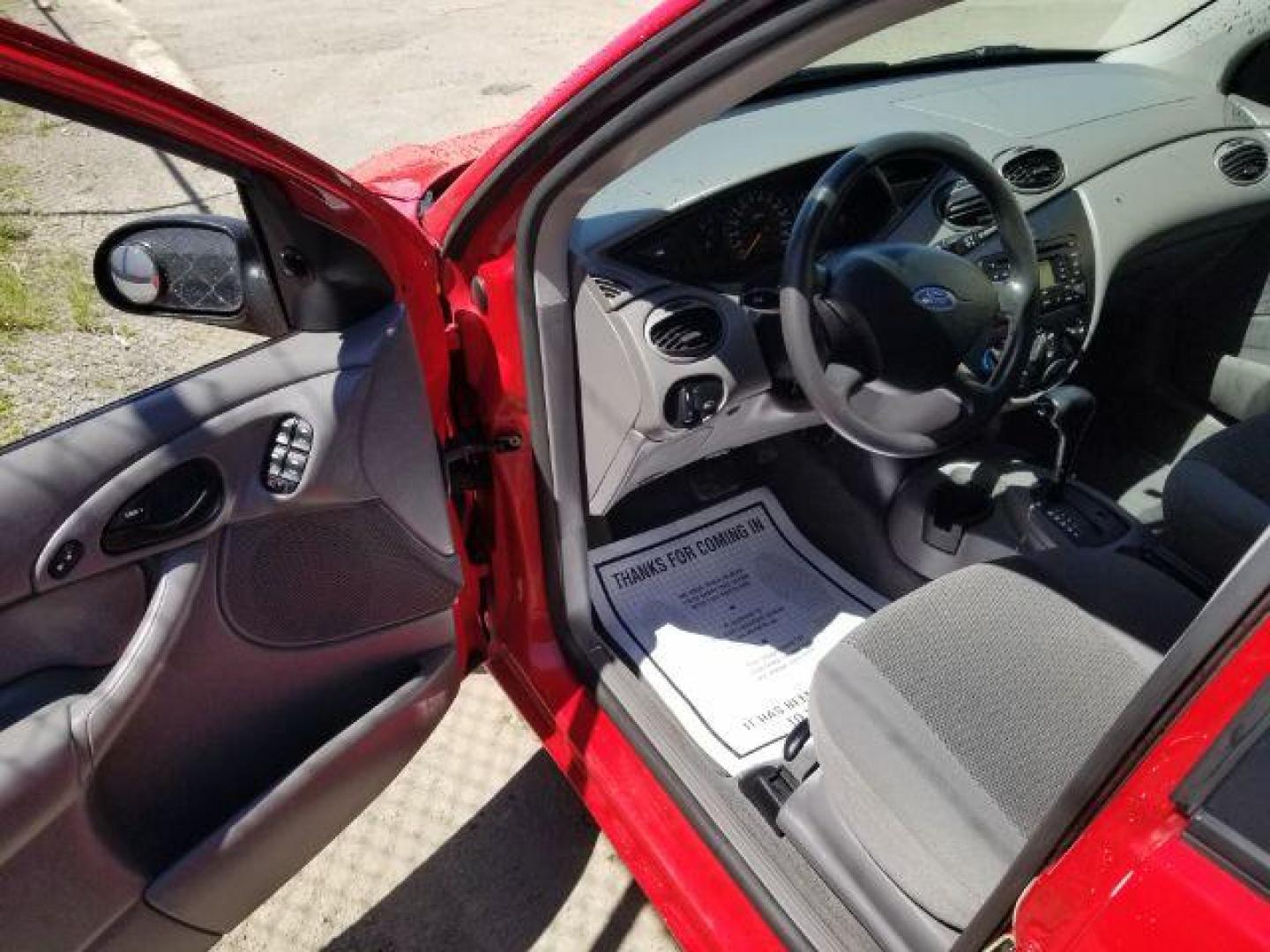 2004 Ford Focus Wagon SE (1FAHP36364W) with an 2.0L L4 DOHC 16V engine, located at 1821 N Montana Ave., Helena, MT, 59601, 0.000000, 0.000000 - Photo#7