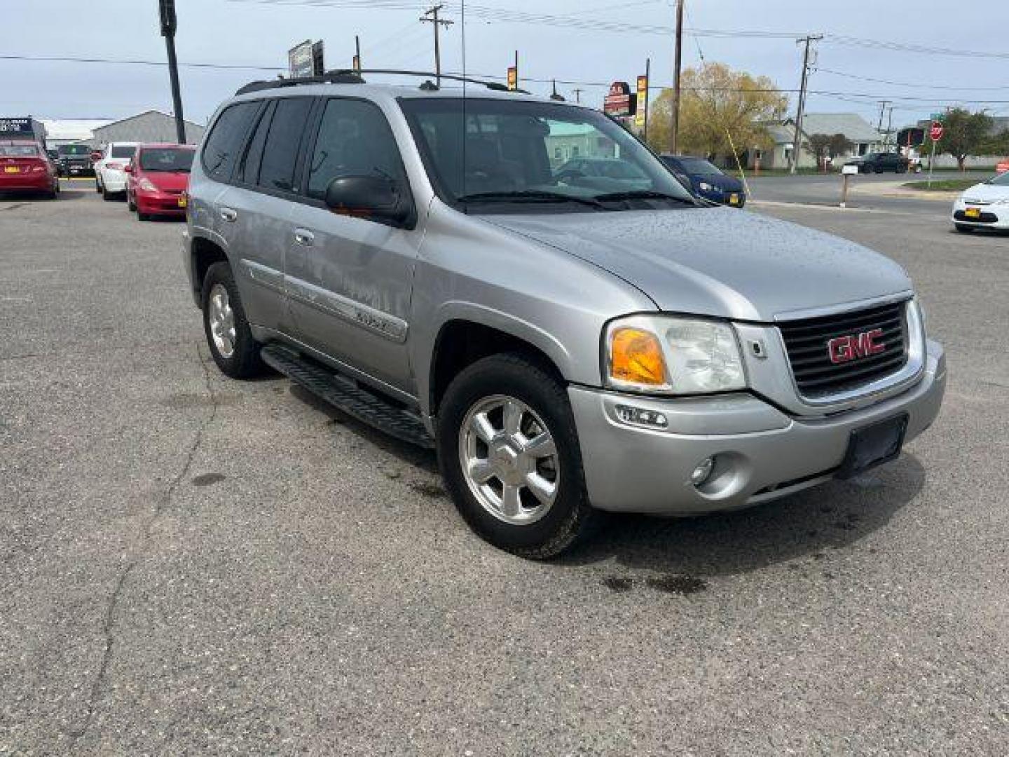 2004 GMC Envoy SLT 4WD (1GKDT13S042) with an 4.2L L6 DOHC 24V engine, 4-Speed Automatic transmission, located at 1821 N Montana Ave., Helena, MT, 59601, 0.000000, 0.000000 - Photo#2