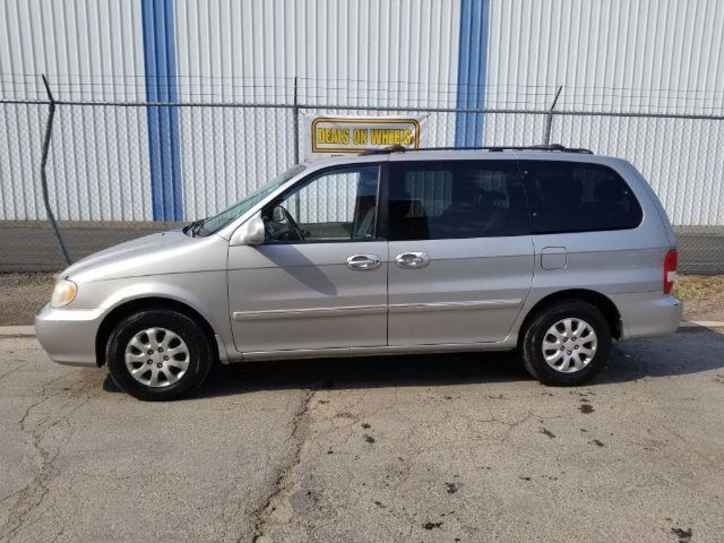 2004 Kia Sedona LX (KNDUP131646) with an 3.5L V6 DOHC 16V engine, 5-Speed Automatic transmission, located at 4047 Montana Ave., Billings, MT, 59101, 45.770847, -108.529800 - Photo#2