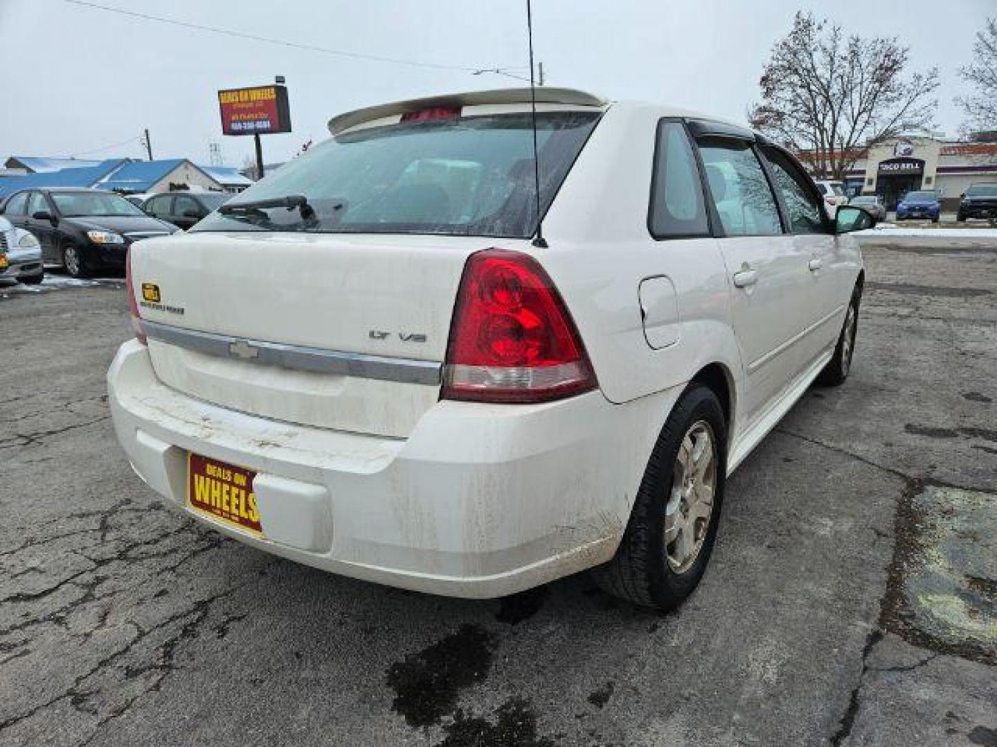 2005 Chevrolet Malibu MAXX LT (1G1ZU64875F) with an 3.5L V6 OHV 12V engine, 4-Speed Automatic transmission, located at 601 E. Idaho St., Kalispell, MT, 59901, 0.000000, 0.000000 - Photo#4