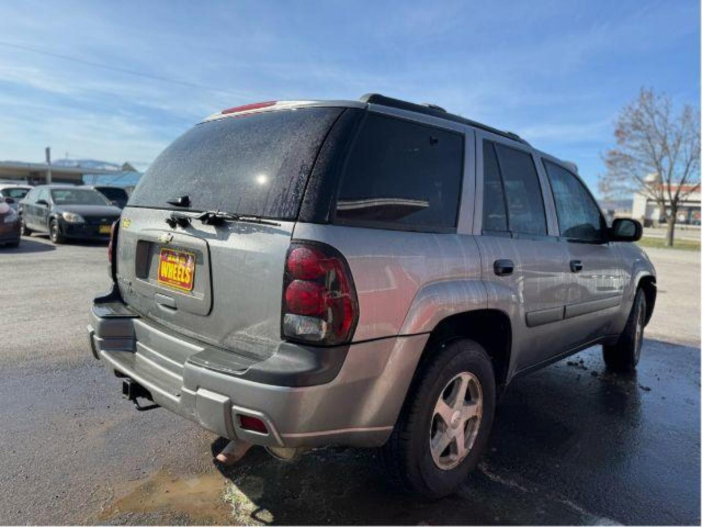 2005 Chevrolet TrailBlazer LS 4WD (1GNDT13S452) with an 4.2L L6 DOHC 24V engine, 4-Speed Automatic transmission, located at 601 E. Idaho St., Kalispell, MT, 59901, 0.000000, 0.000000 - Photo#5