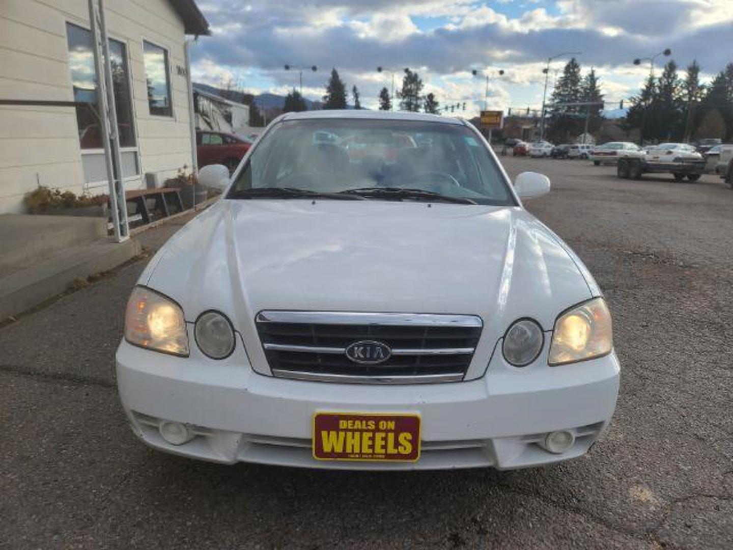 2005 Kia Optima LX (KNAGD126955) with an 2.4L L4 DOHC 16V engine, located at 1800 West Broadway, Missoula, 59808, (406) 543-1986, 46.881348, -114.023628 - Photo#1