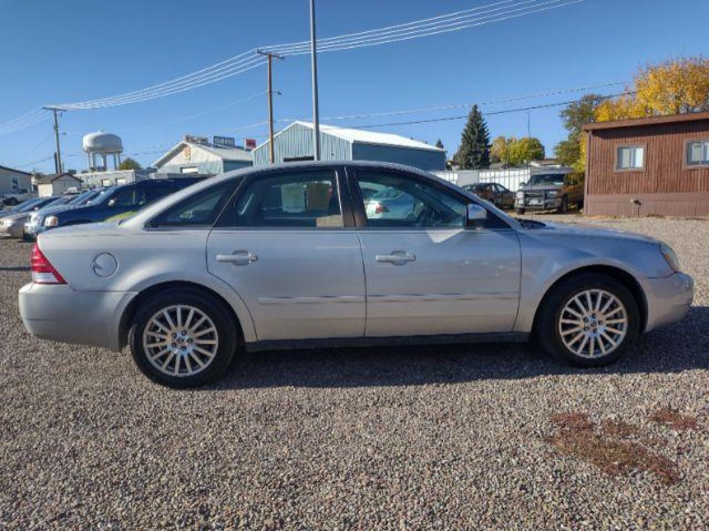 2005 Mercury Montego Premier AWD (1MEHM43145G) with an 3.0L V6 DOHC 24V engine, Continuously Variable Transmission transmission, located at 4801 10th Ave S,, Great Falls, MT, 59405, (406) 564-1505, 0.000000, 0.000000 - Photo#5