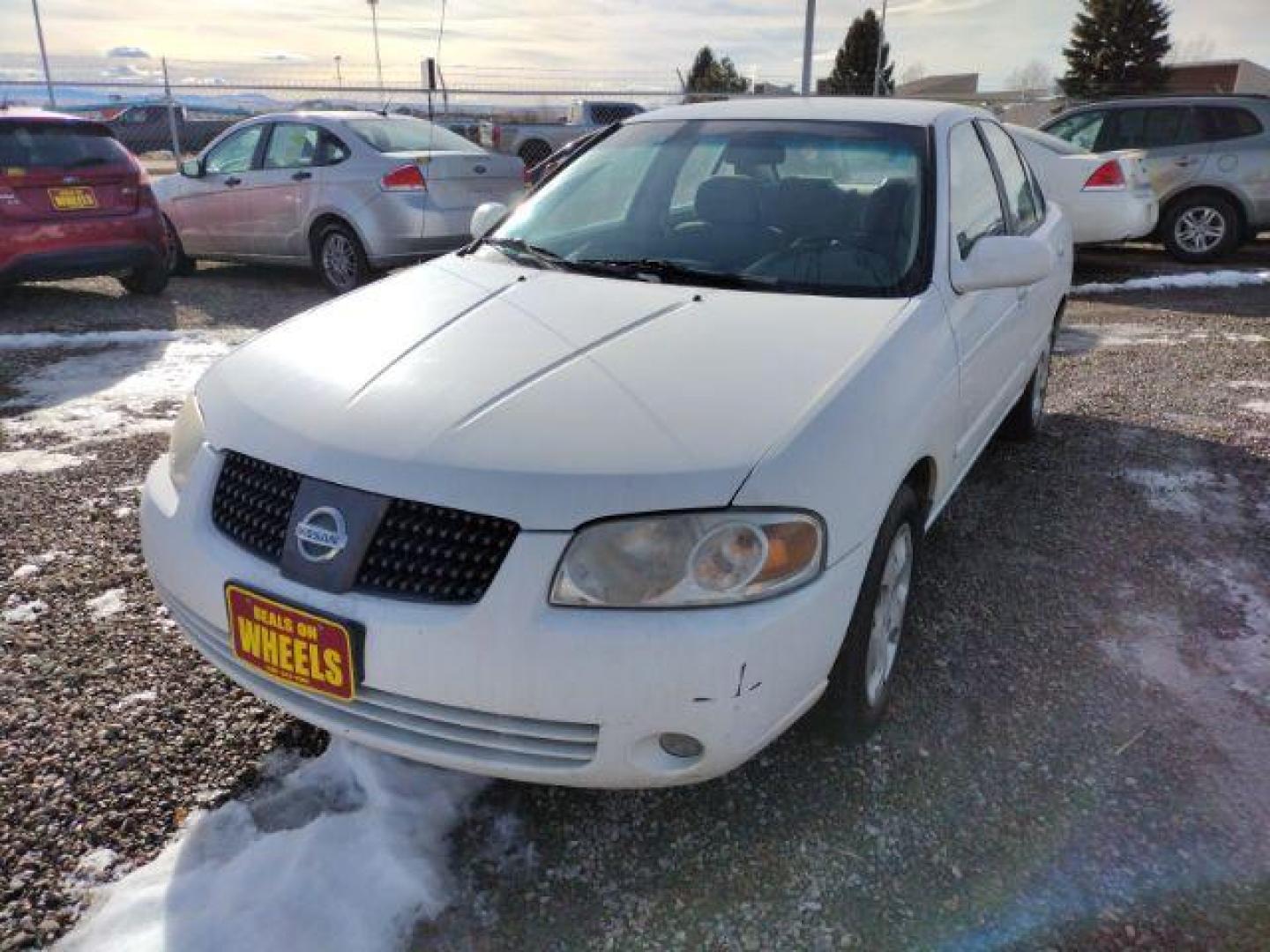 2005 Nissan Sentra 1.8 S (3N1CB51A35L) with an 1.8L L4 DOHC 16V engine, located at 4801 10th Ave S,, Great Falls, MT, 59405, (406) 564-1505, 0.000000, 0.000000 - Photo#0