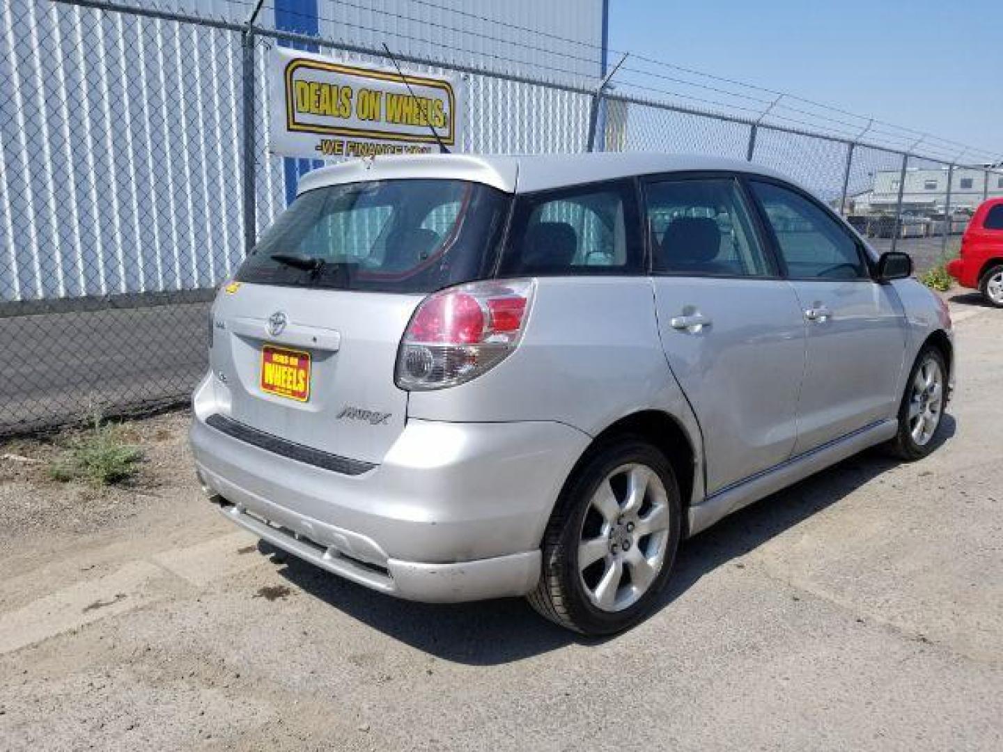 2005 Toyota Matrix XR 2WD (2T1KR32E85C) with an 1.8L L4 DOHC 16V engine, located at 1821 N Montana Ave., Helena, MT, 59601, 0.000000, 0.000000 - Photo#4