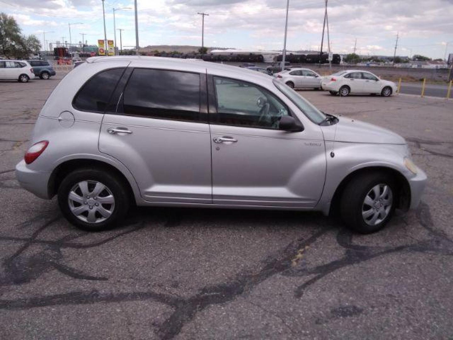 2006 Chrysler PT Cruiser Base (3A4FY48B46T) with an 2.4L L4 DOHC 16V engine, located at 4047 Montana Ave., Billings, MT, 59101, 45.770847, -108.529800 - Photo#3