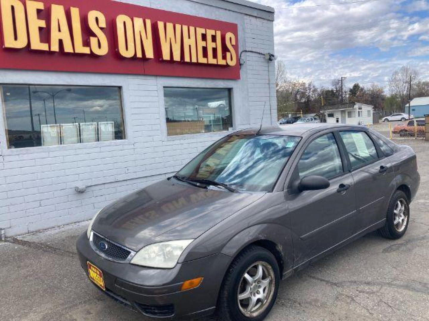 2006 Ford Focus ZX4 SE (1FAFP34N86W) with an 2.0L L4 DOHC 16V engine, located at 4047 Montana Ave., Billings, MT, 59101, 45.770847, -108.529800 - Photo#0