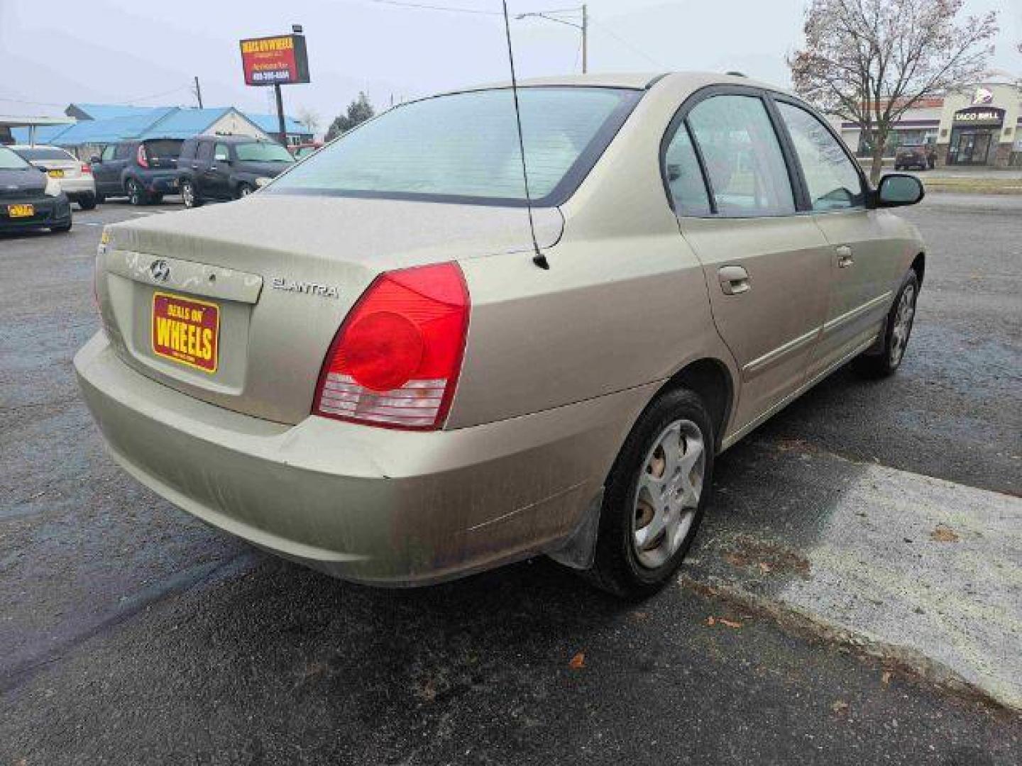 2006 Hyundai Elantra GLS 4-Door (KMHDN46D96U) with an 2.0L L4 DOHC 16V engine, located at 601 E. Idaho St., Kalispell, MT, 59901, 0.000000, 0.000000 - Photo#4