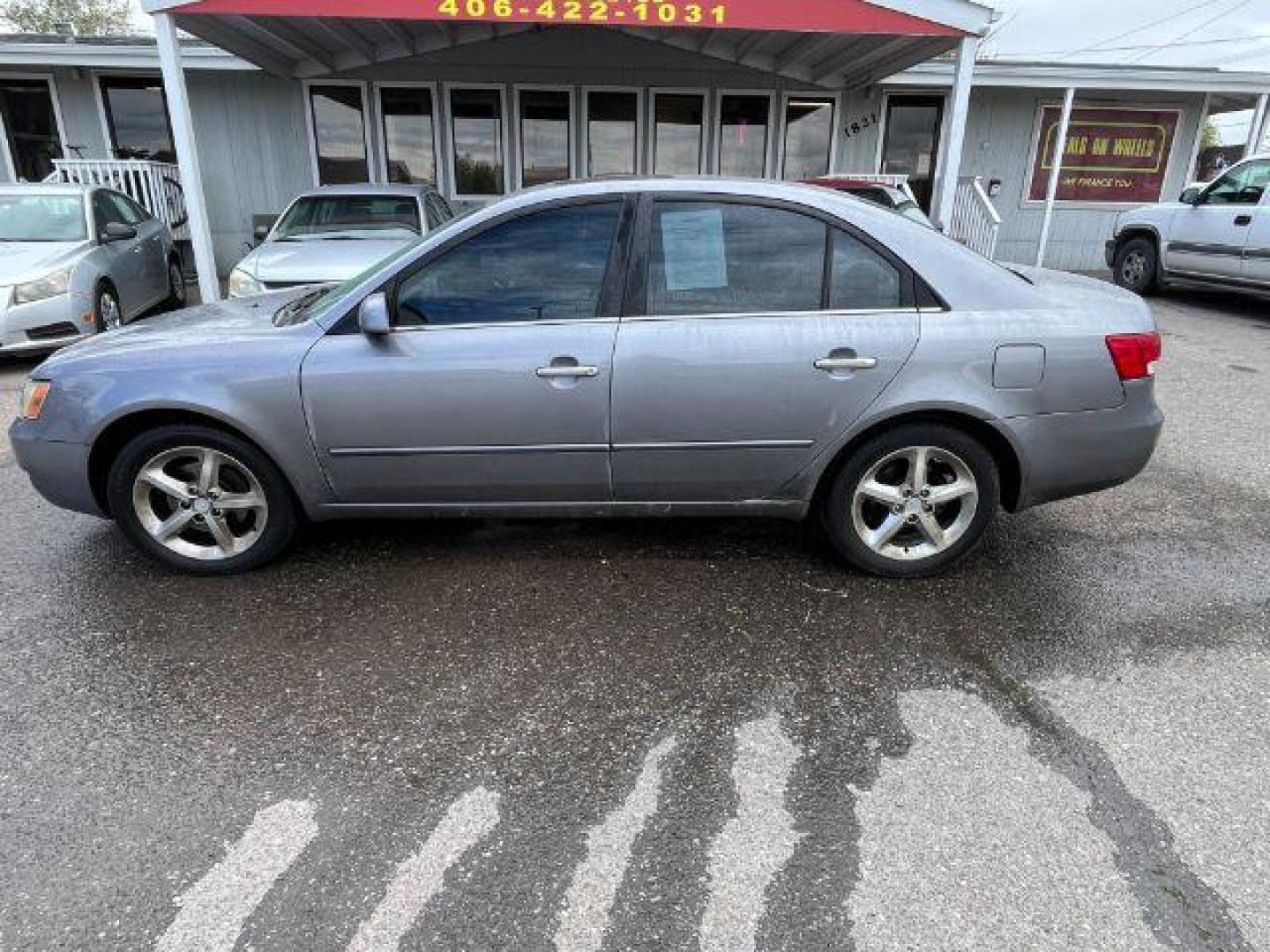 2006 Hyundai Sonata GLS (5NPEU46F06H) with an 3.3L V6 DOHC 24V engine, located at 1821 N Montana Ave., Helena, MT, 59601, 0.000000, 0.000000 - Photo#5