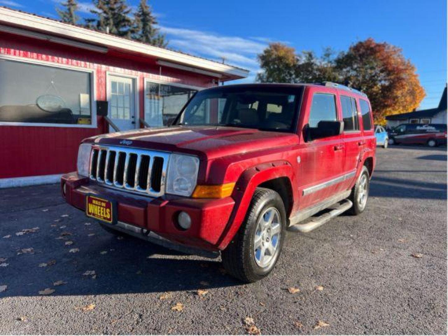 2006 Jeep Commander Limited 4WD (1J8HG58276C) with an 5.7L V8 OHV 16V engine, 5-Speed Automatic transmission, located at 601 E. Idaho St., Kalispell, MT, 59901, 0.000000, 0.000000 - Photo#0