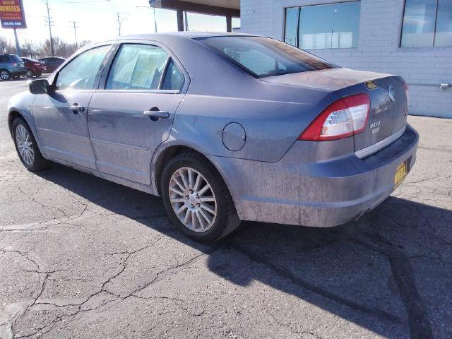 2006 Mercury Milan V6 Premier (3MEHM08196R) with an 3.0L V6 DOHC 24V engine, 6-Speed Automatic transmission, located at 1800 West Broadway, Missoula, 59808, (406) 543-1986, 46.881348, -114.023628 - Photo#6