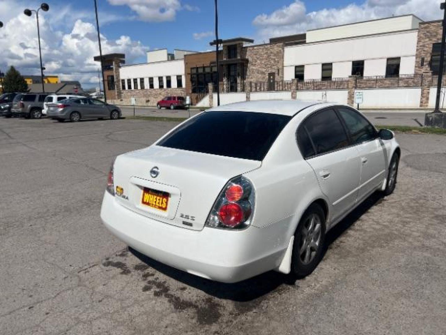 2006 Nissan Altima 2.5 (1N4AL11D46N) with an 2.5L L4 DOHC 16V engine, Automatic transmissi transmission, located at 1800 West Broadway, Missoula, 59808, (406) 543-1986, 46.881348, -114.023628 - Photo#4