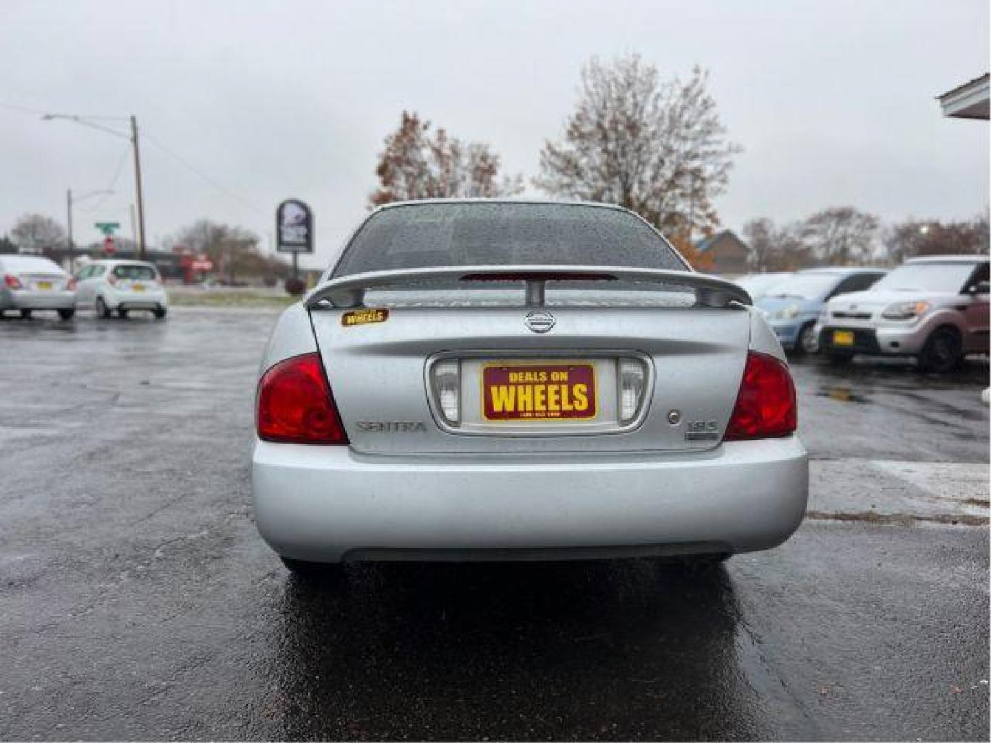 2006 Nissan Sentra 1.8 (3N1CB51D96L) with an 1.8L L4 DOHC 16V engine, located at 601 E. Idaho St., Kalispell, MT, 59901, 0.000000, 0.000000 - Photo#3