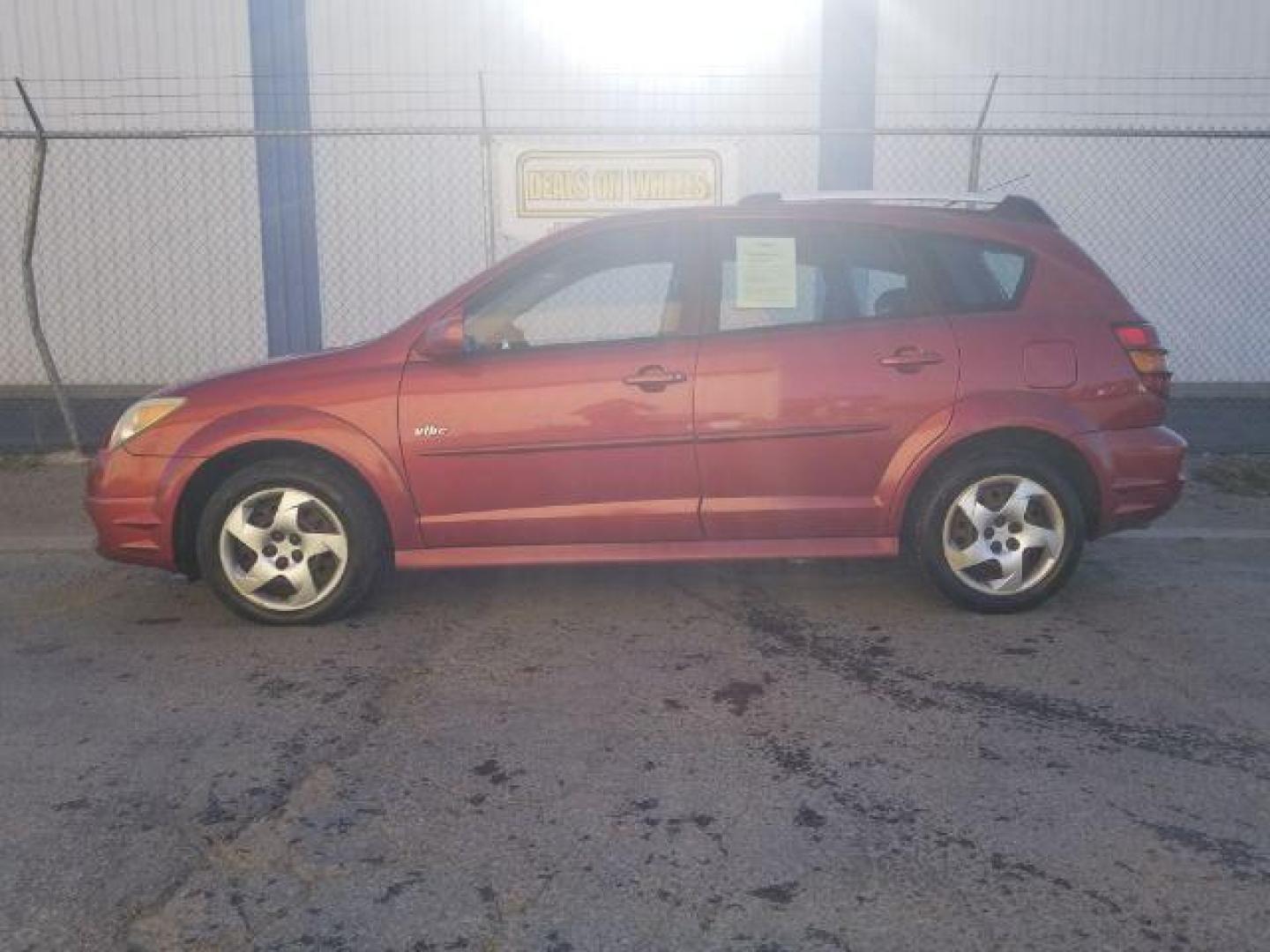 2006 Pontiac Vibe Base (5Y2SL658X6Z) with an 1.8L L4 DOHC 16V engine, located at 4801 10th Ave S,, Great Falls, MT, 59405, (406) 564-1505, 0.000000, 0.000000 - Photo#2