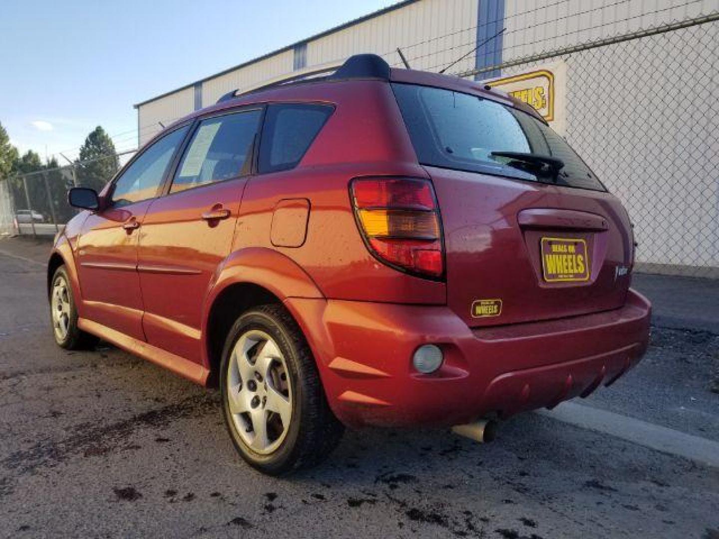 2006 Pontiac Vibe Base (5Y2SL658X6Z) with an 1.8L L4 DOHC 16V engine, located at 4801 10th Ave S,, Great Falls, MT, 59405, (406) 564-1505, 0.000000, 0.000000 - Photo#3