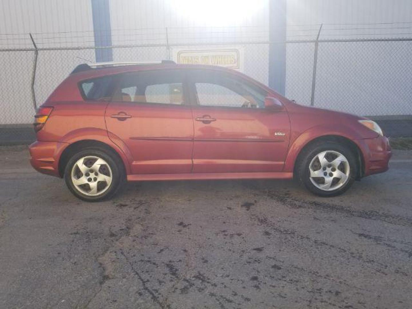 2006 Pontiac Vibe Base (5Y2SL658X6Z) with an 1.8L L4 DOHC 16V engine, located at 4801 10th Ave S,, Great Falls, MT, 59405, (406) 564-1505, 0.000000, 0.000000 - Photo#5