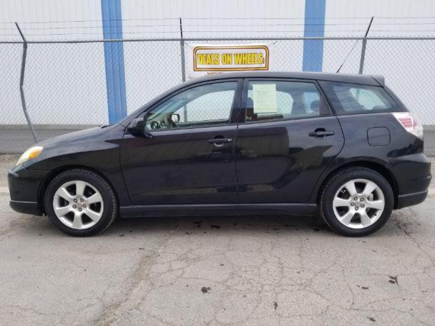 2006 Toyota Matrix XR 2WD (2T1KR32E86C) with an 1.8L L4 DOHC 16V engine, located at 4801 10th Ave S,, Great Falls, MT, 59405, (406) 564-1505, 0.000000, 0.000000 - Photo#2