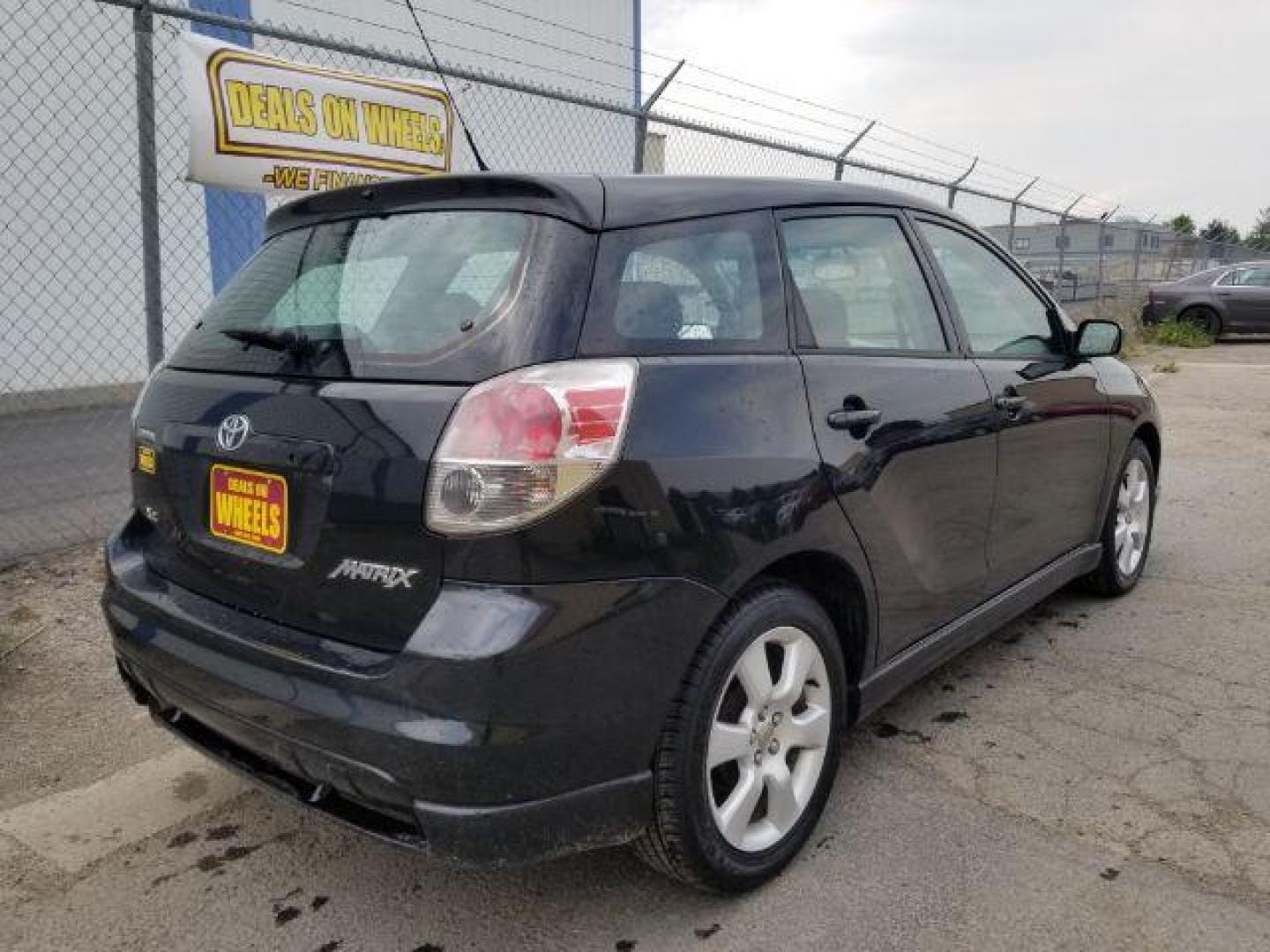 2006 Toyota Matrix XR 2WD (2T1KR32E86C) with an 1.8L L4 DOHC 16V engine, located at 4801 10th Ave S,, Great Falls, MT, 59405, (406) 564-1505, 0.000000, 0.000000 - Photo#4