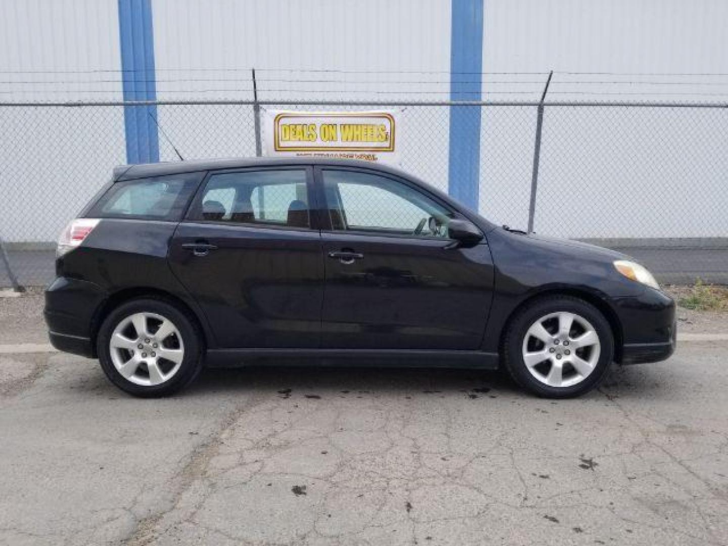 2006 Toyota Matrix XR 2WD (2T1KR32E86C) with an 1.8L L4 DOHC 16V engine, located at 4801 10th Ave S,, Great Falls, MT, 59405, (406) 564-1505, 0.000000, 0.000000 - Photo#5