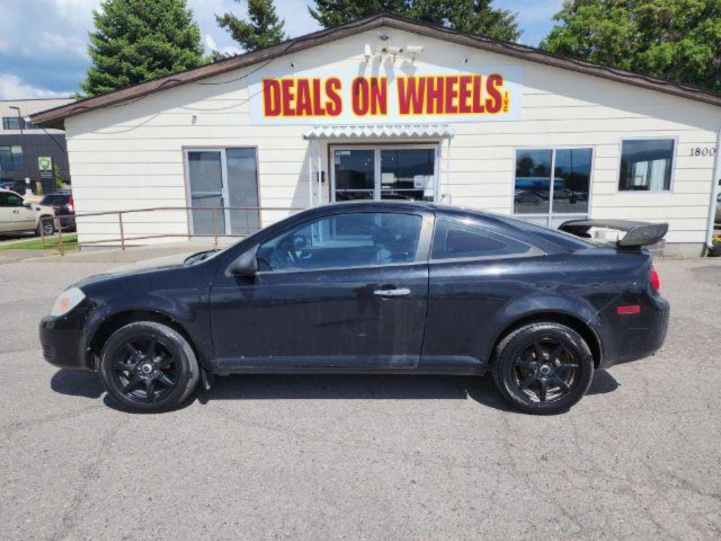 2007 Chevrolet Cobalt LS Coupe (1G1AK15F177) with an 2.2L L4 DOHC 16V engine, located at 1800 West Broadway, Missoula, 59808, (406) 543-1986, 46.881348, -114.023628 - Photo#5