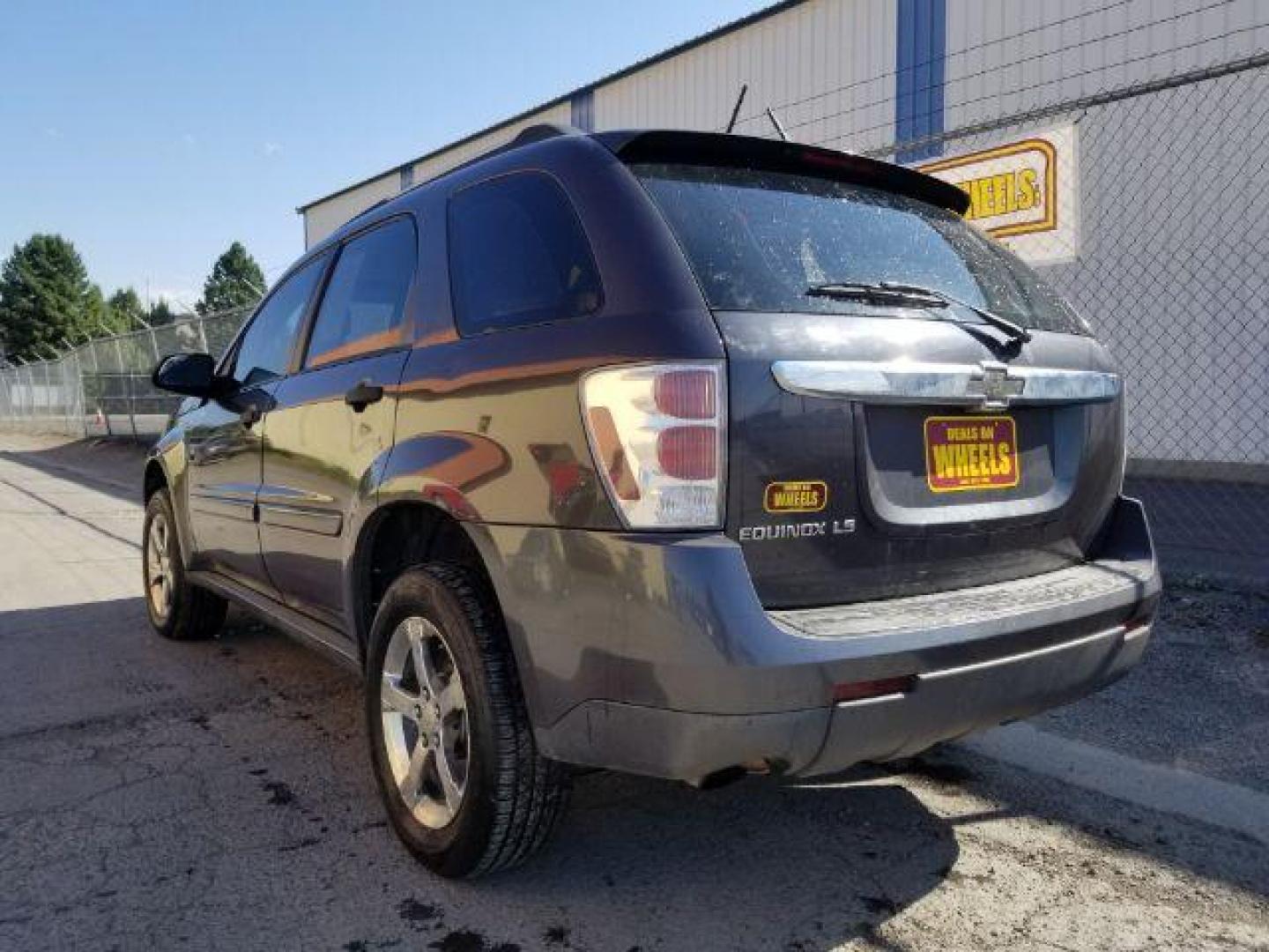 2007 Granite Gray Metalli Chevrolet Equinox LS 2WD (2CNDL13F976) with an 3.4L V6 OHV 12V engine, 5-Speed Automatic transmission, located at 4801 10th Ave S,, Great Falls, MT, 59405, (406) 564-1505, 0.000000, 0.000000 - Photo#3