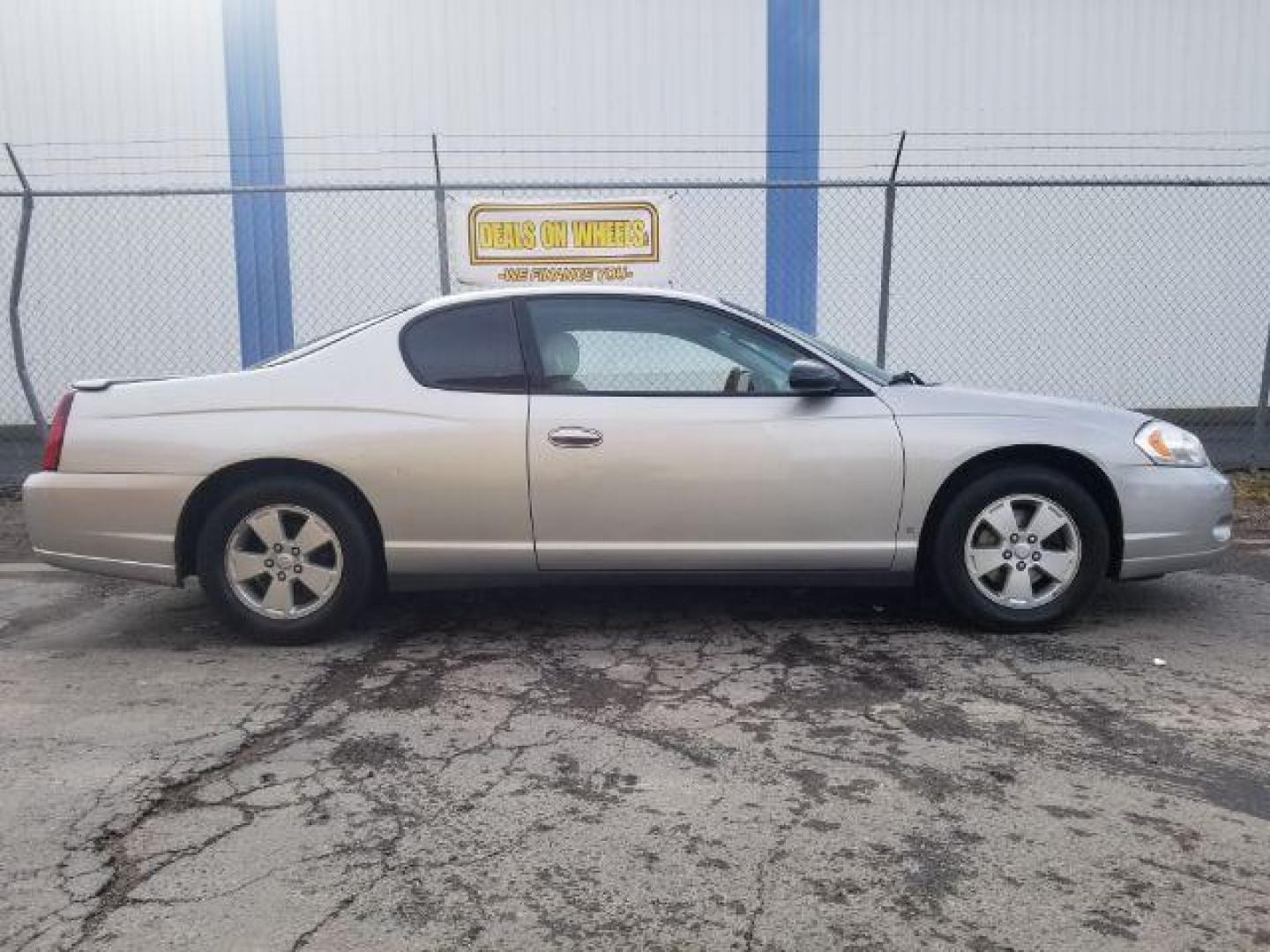 2007 Chevrolet Monte Carlo LS (2G1WJ15K179) with an 3.5L V6 OHV 12V FFV engine, 4-Speed Automatic transmission, located at 4801 10th Ave S,, Great Falls, MT, 59405, (406) 564-1505, 0.000000, 0.000000 - Photo#3