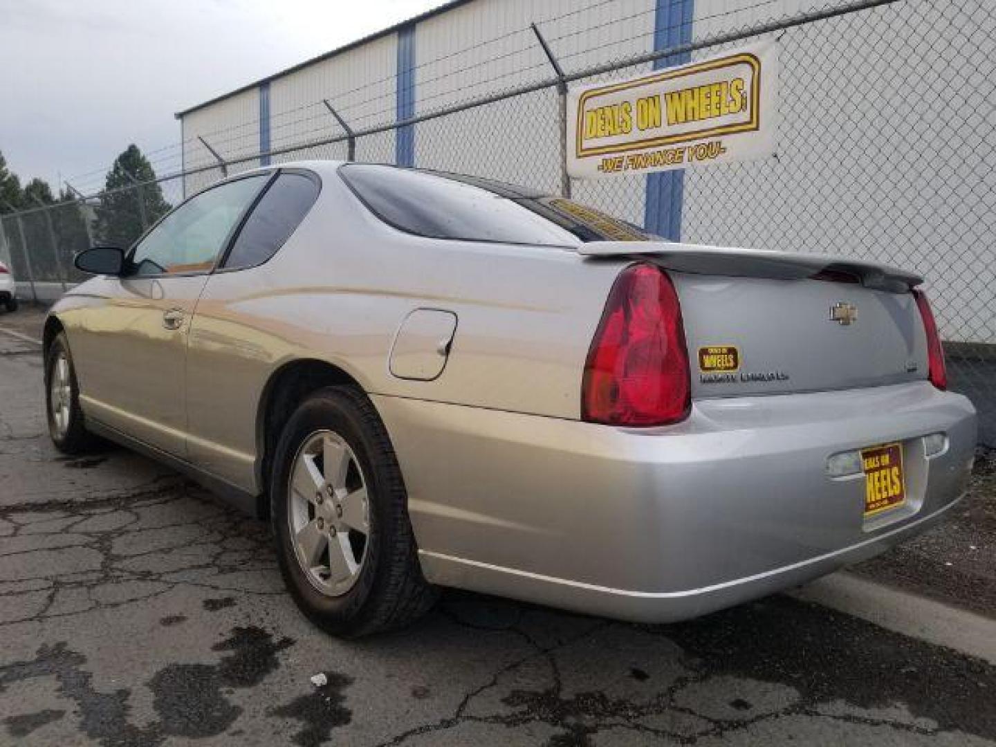 2007 Chevrolet Monte Carlo LS (2G1WJ15K179) with an 3.5L V6 OHV 12V FFV engine, 4-Speed Automatic transmission, located at 4801 10th Ave S,, Great Falls, MT, 59405, (406) 564-1505, 0.000000, 0.000000 - Photo#4