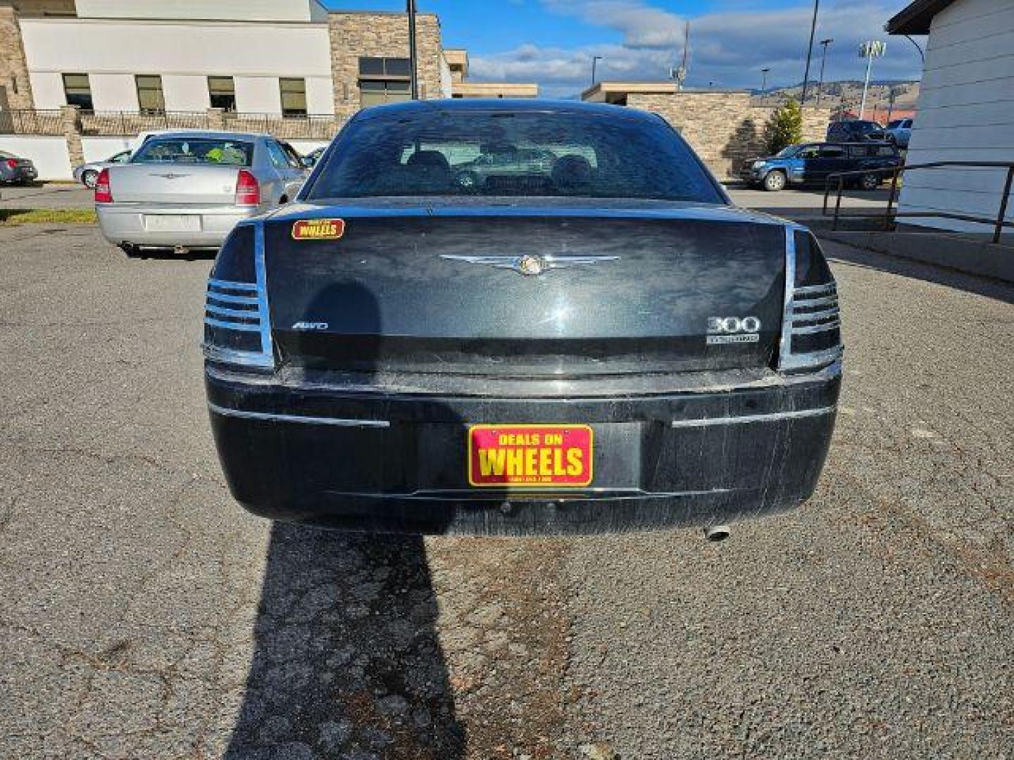 2007 Chrysler 300 Touring AWD (2C3KK53G87H) with an 3.5L V6 DOHC 24V engine, 5-Speed Automatic transmission, located at 1800 West Broadway, Missoula, 59808, (406) 543-1986, 46.881348, -114.023628 - Photo#4