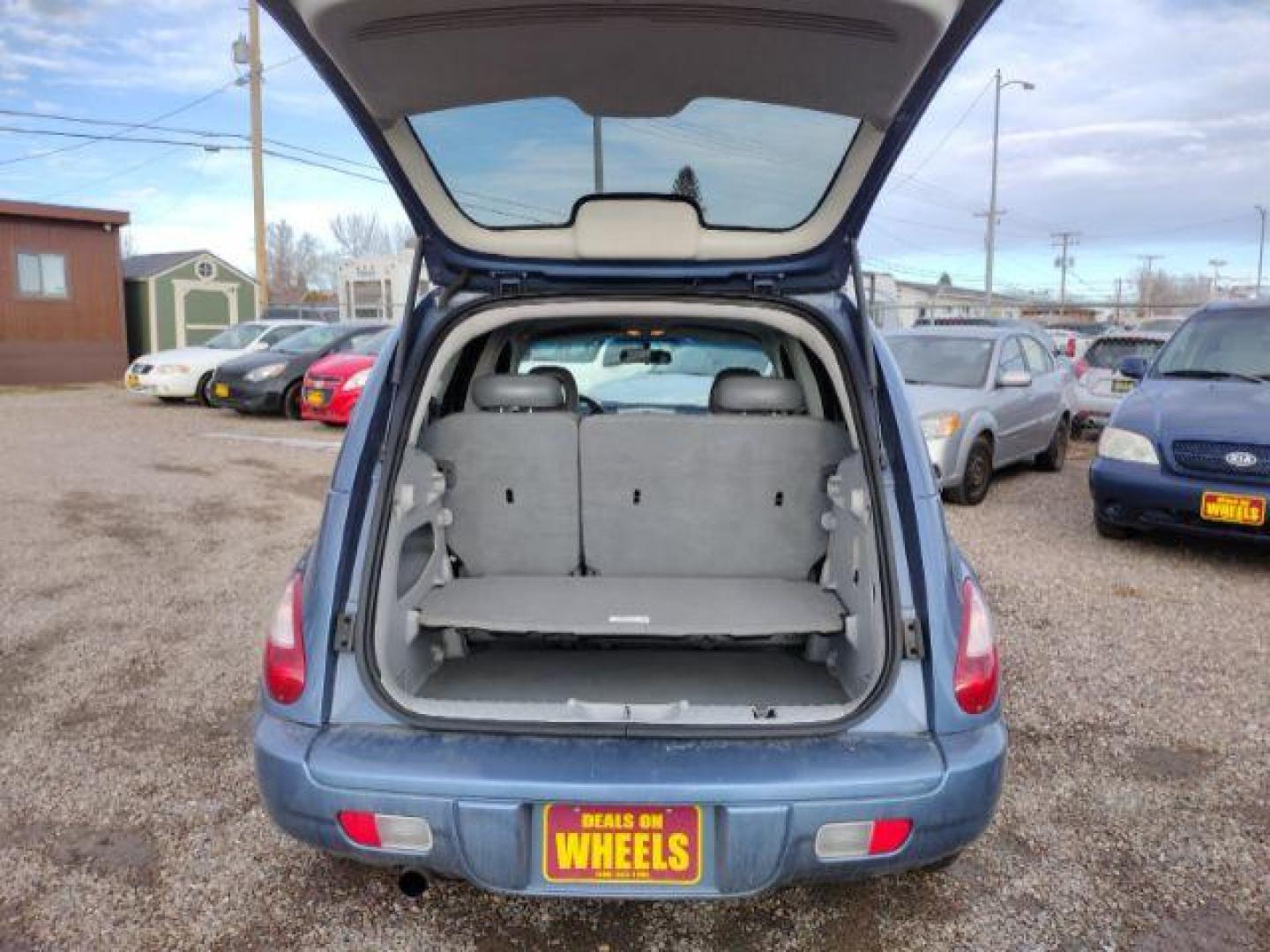 2007 Chrysler PT Cruiser Touring Edition (3A4FY58B37T) with an 2.4L L4 DOHC 16V engine, located at 4801 10th Ave S,, Great Falls, MT, 59405, (406) 564-1505, 0.000000, 0.000000 - Photo#12