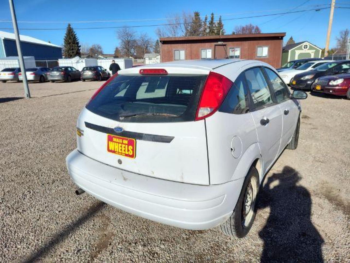 2007 Ford Focus ZX5 SE (1FAHP37N67W) with an 2.0L L4 DOHC 16V engine, located at 4801 10th Ave S,, Great Falls, MT, 59405, (406) 564-1505, 0.000000, 0.000000 - Photo#4