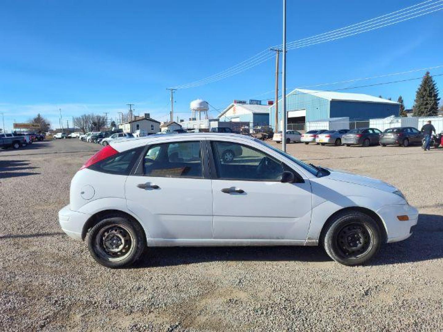 2007 Ford Focus ZX5 SE (1FAHP37N67W) with an 2.0L L4 DOHC 16V engine, located at 4801 10th Ave S,, Great Falls, MT, 59405, (406) 564-1505, 0.000000, 0.000000 - Photo#5