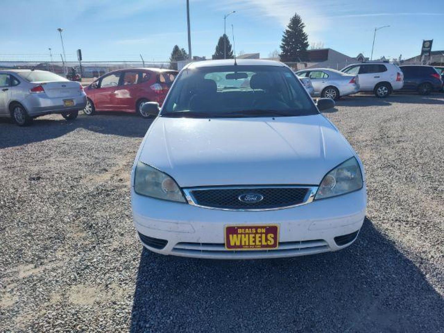 2007 Ford Focus ZX5 SE (1FAHP37N67W) with an 2.0L L4 DOHC 16V engine, located at 4801 10th Ave S,, Great Falls, MT, 59405, (406) 564-1505, 0.000000, 0.000000 - Photo#7