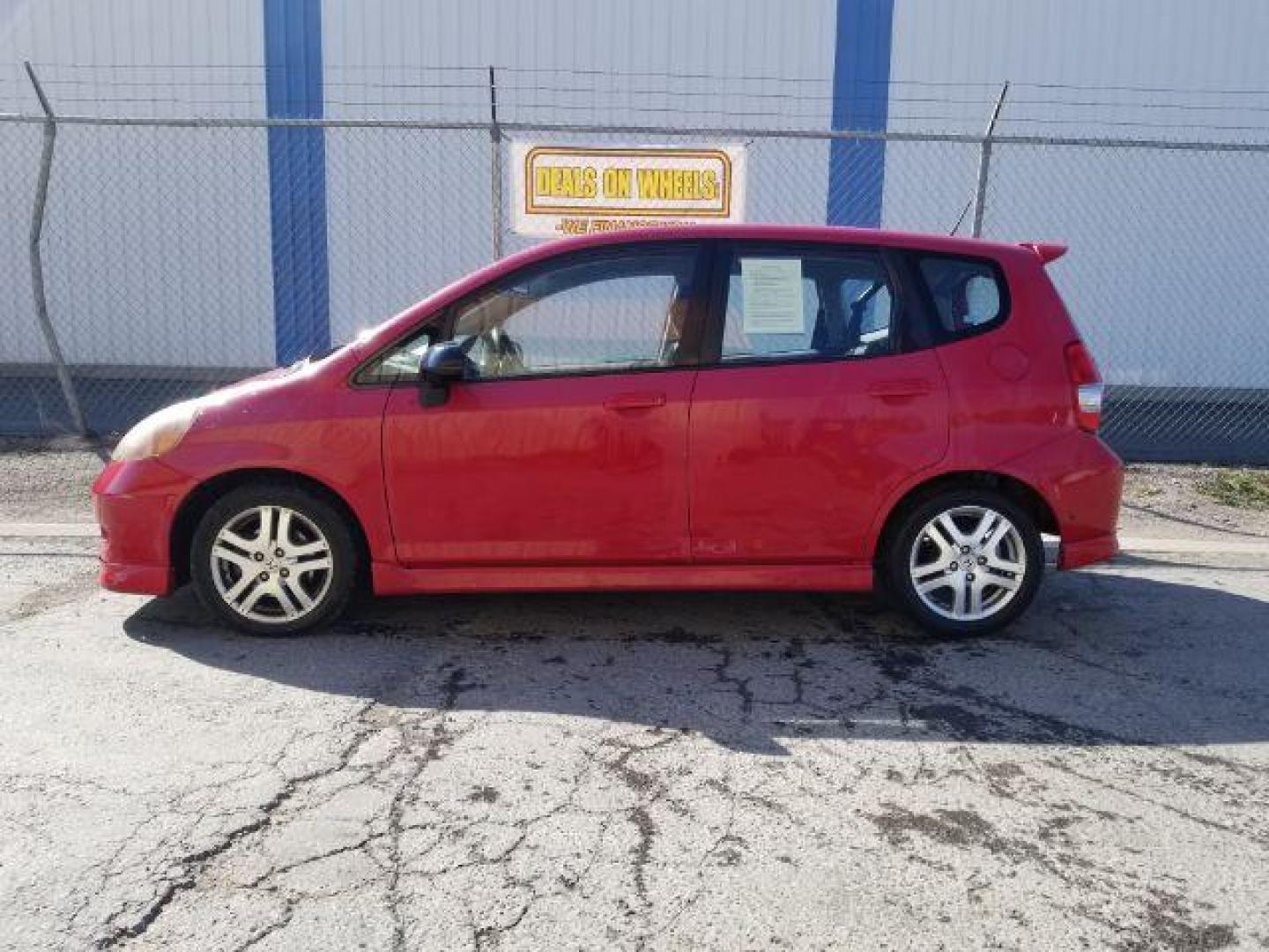 2007 Honda Fit Sport 5-Speed AT (JHMGD38687S) with an 1.5L L4 SOHC 16V engine, 5-Speed Automatic transmission, located at 4801 10th Ave S,, Great Falls, MT, 59405, (406) 564-1505, 0.000000, 0.000000 - Photo#2