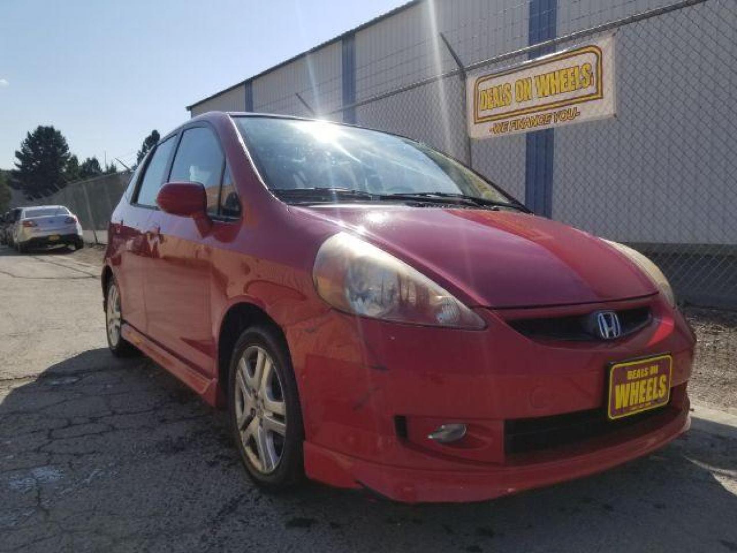 2007 Honda Fit Sport 5-Speed AT (JHMGD38687S) with an 1.5L L4 SOHC 16V engine, 5-Speed Automatic transmission, located at 4801 10th Ave S,, Great Falls, MT, 59405, (406) 564-1505, 0.000000, 0.000000 - Photo#6