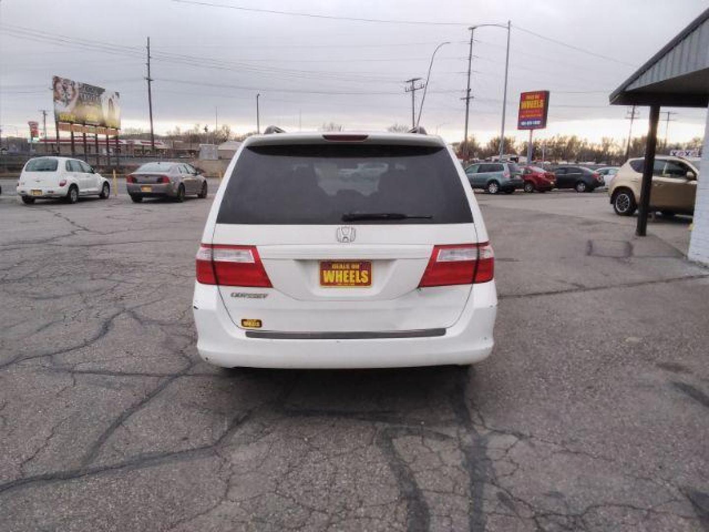 2007 Honda Odyssey EX (5FNRL38407B) with an 3.5L V6 SOHC 24V engine, 5-Speed Automatic transmission, located at 4047 Montana Ave., Billings, MT, 59101, 45.770847, -108.529800 - Photo#5