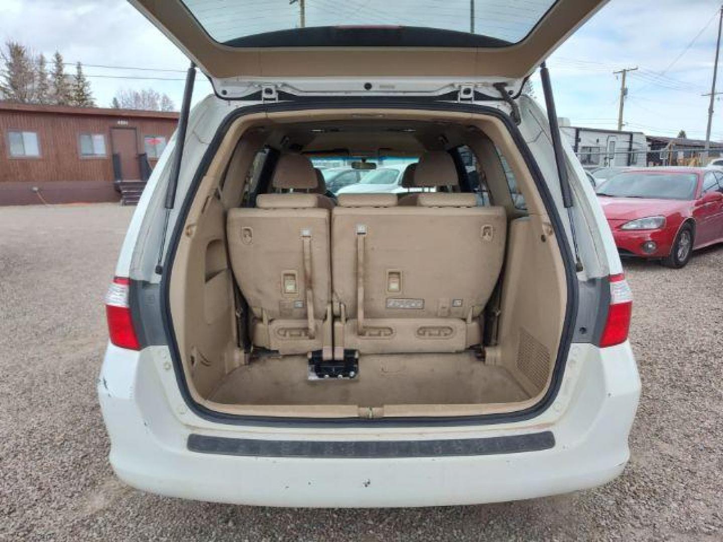 2007 Honda Odyssey LX (5FNRL38247B) with an 3.5L V6 SOHC 24V engine, 5-Speed Automatic transmission, located at 4801 10th Ave S,, Great Falls, MT, 59405, (406) 564-1505, 0.000000, 0.000000 - Photo#13