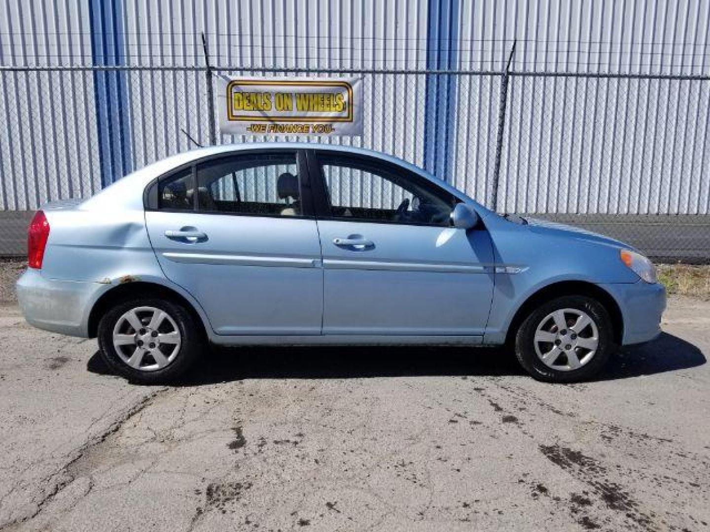 2007 Hyundai Accent GLS 4-Door (KMHCN46CX7U) with an 1.6L L4 DOHC 16V engine, located at 601 E. Idaho St., Kalispell, MT, 59901, 0.000000, 0.000000 - Photo#5