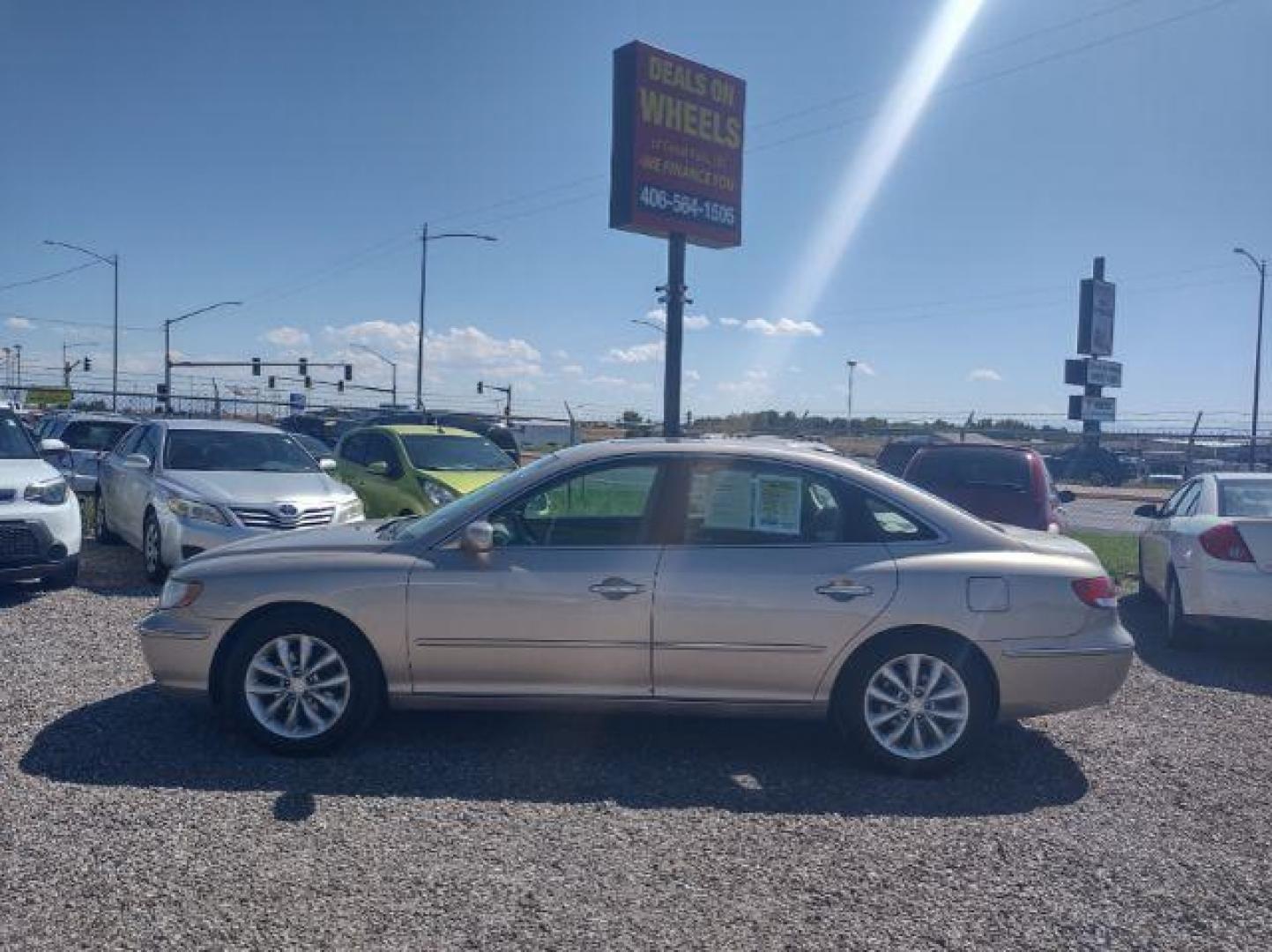 2007 Hyundai Azera Limited (KMHFC46F77A) with an 3.8L V6 DOHC 24V engine, 5-Speed Automatic transmission, located at 4801 10th Ave S,, Great Falls, MT, 59405, (406) 564-1505, 0.000000, 0.000000 - Photo#1