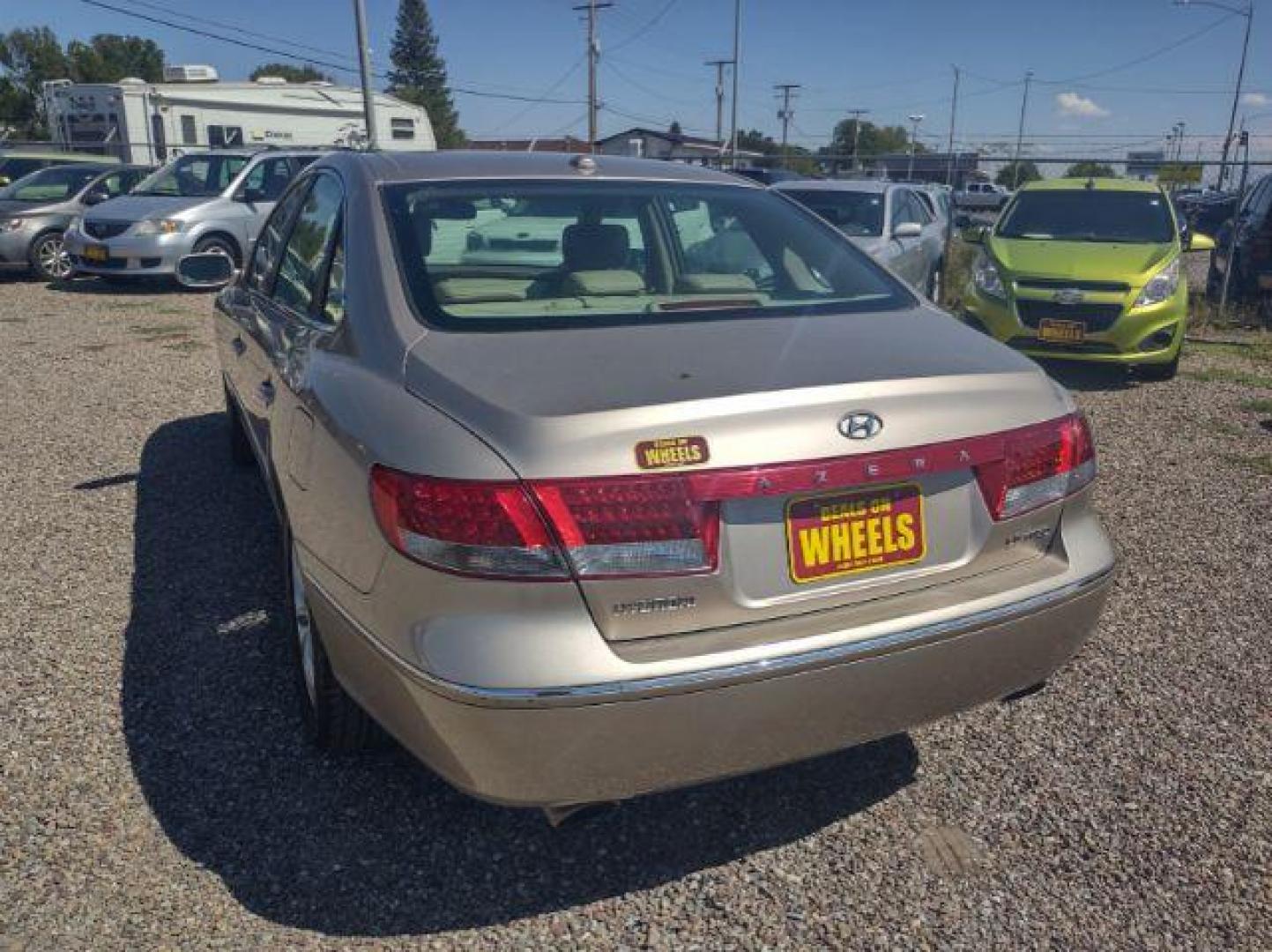 2007 Hyundai Azera Limited (KMHFC46F77A) with an 3.8L V6 DOHC 24V engine, 5-Speed Automatic transmission, located at 4801 10th Ave S,, Great Falls, MT, 59405, (406) 564-1505, 0.000000, 0.000000 - Photo#2