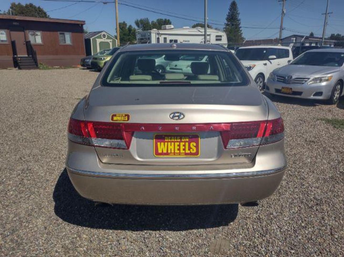 2007 Hyundai Azera Limited (KMHFC46F77A) with an 3.8L V6 DOHC 24V engine, 5-Speed Automatic transmission, located at 4801 10th Ave S,, Great Falls, MT, 59405, (406) 564-1505, 0.000000, 0.000000 - Photo#3