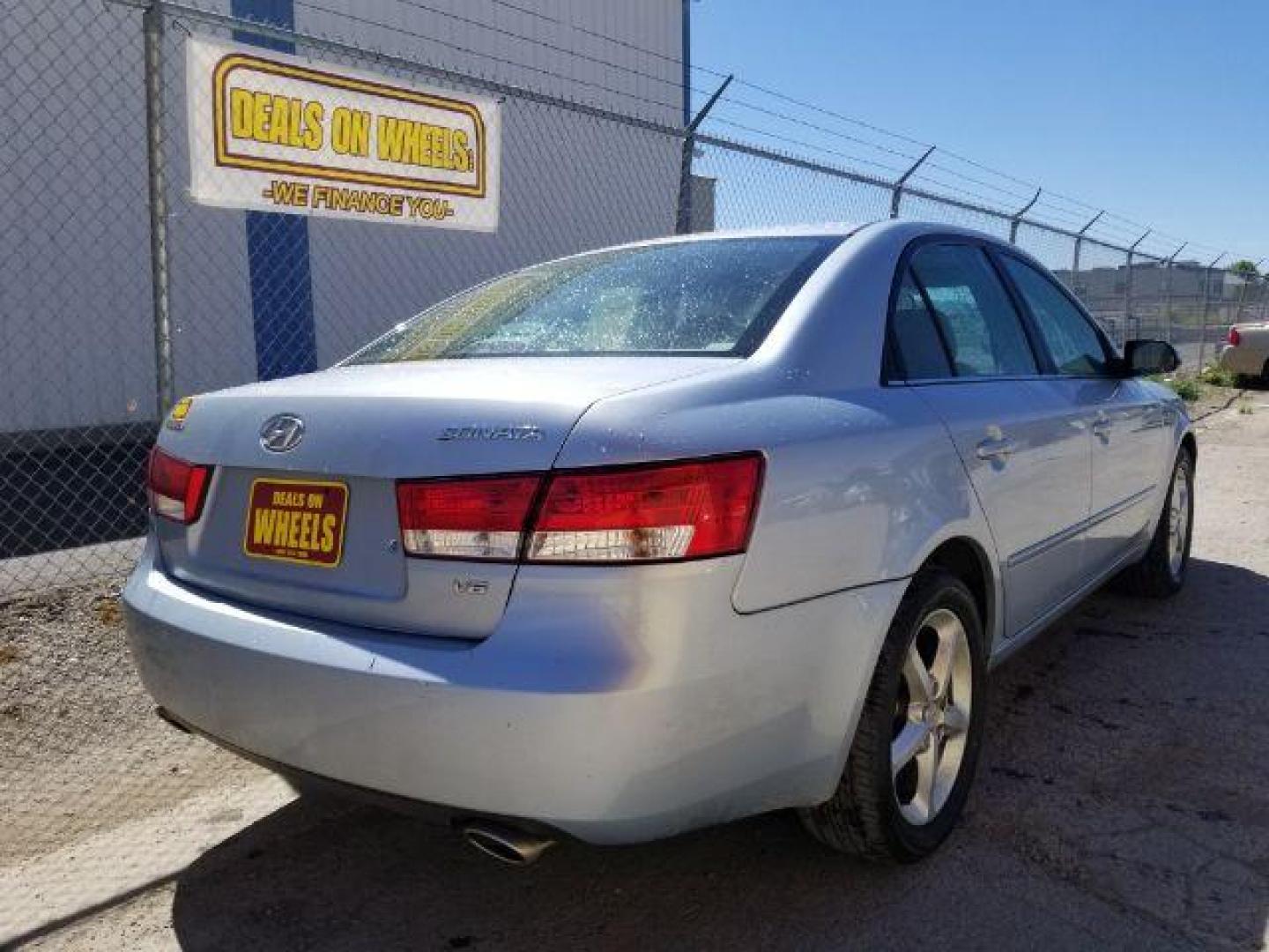 2007 Hyundai Sonata SE XM (5NPEU46F07H) with an 3.3L V6 DOHC 24V engine, 5-Speed Automatic transmission, located at 4047 Montana Ave., Billings, MT, 59101, 45.770847, -108.529800 - Photo#4