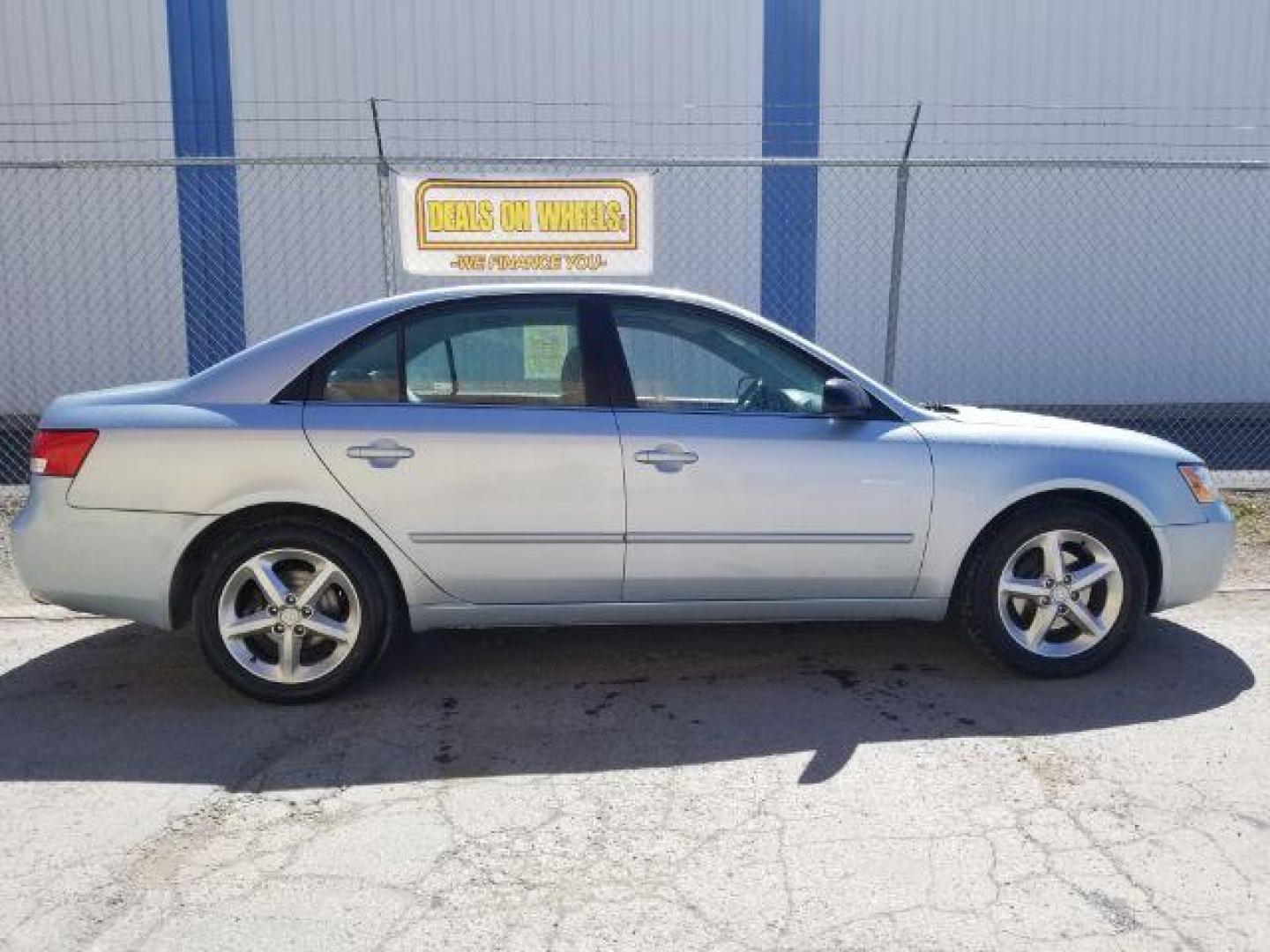 2007 Hyundai Sonata SE XM (5NPEU46F07H) with an 3.3L V6 DOHC 24V engine, 5-Speed Automatic transmission, located at 4047 Montana Ave., Billings, MT, 59101, 45.770847, -108.529800 - Photo#5