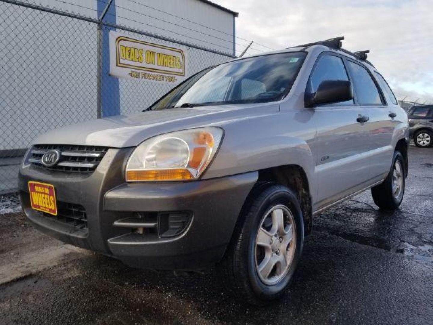 2007 Kia Sportage LX I4 4WD (KNDJE724X77) with an 2.0L L4 DOHC 16V engine, 5-Speed Manual transmission, located at 4801 10th Ave S,, Great Falls, MT, 59405, (406) 564-1505, 0.000000, 0.000000 - Photo#0