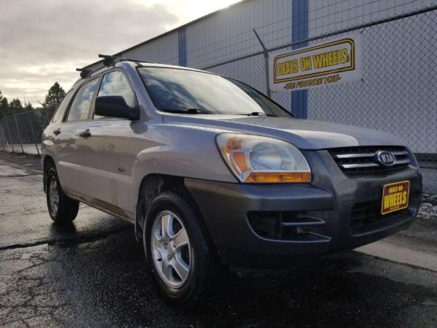 2007 Kia Sportage LX I4 4WD (KNDJE724X77) with an 2.0L L4 DOHC 16V engine, 5-Speed Manual transmission, located at 4801 10th Ave S,, Great Falls, MT, 59405, (406) 564-1505, 0.000000, 0.000000 - Photo#2