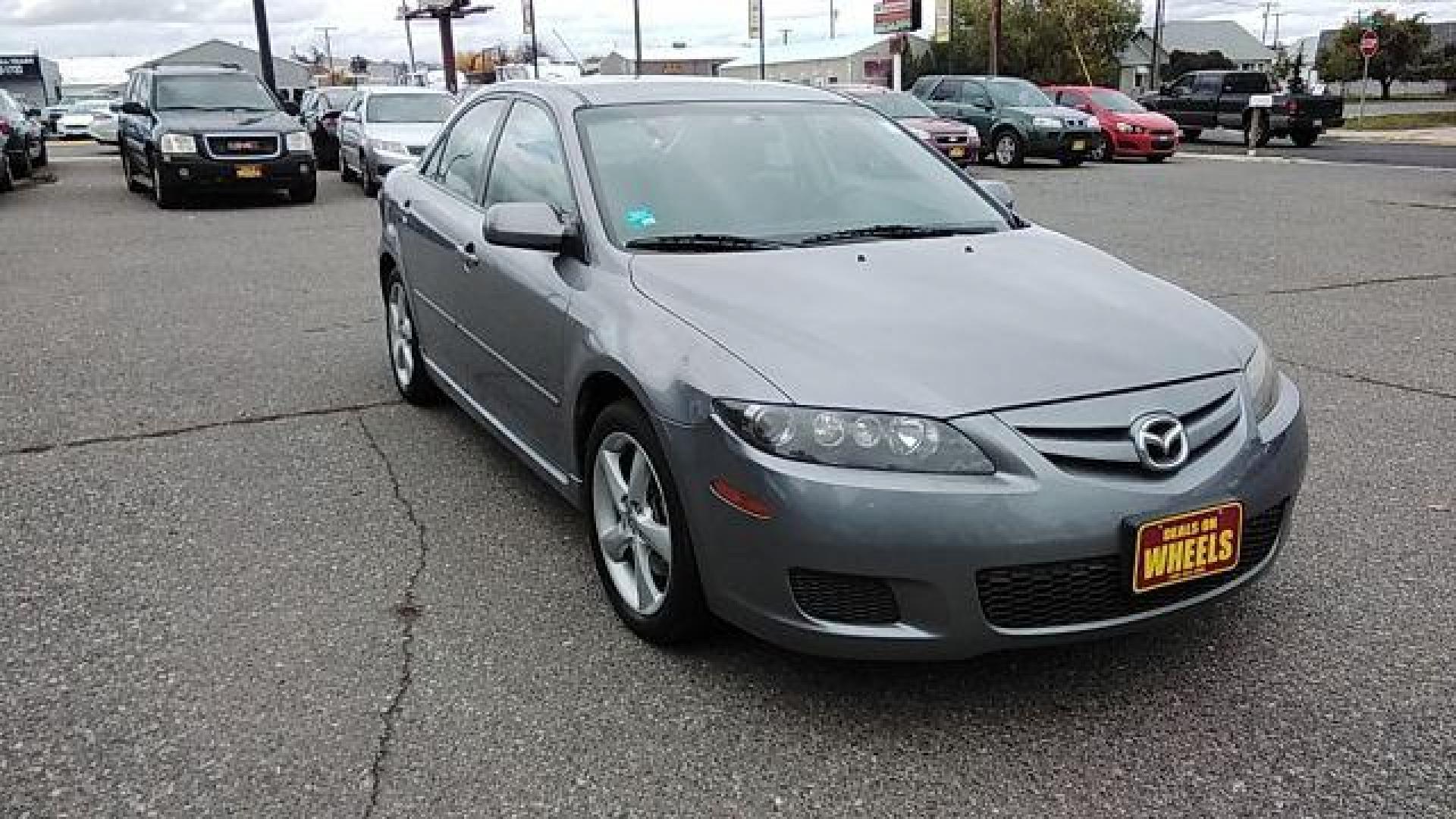 2007 Mazda Mazda6 s Sports Sedan Grand (1YVHP80D975) with an 3.0L V6 DOHC 24V engine, located at 1821 N Montana Ave., Helena, MT, 59601, 0.000000, 0.000000 - Photo#2