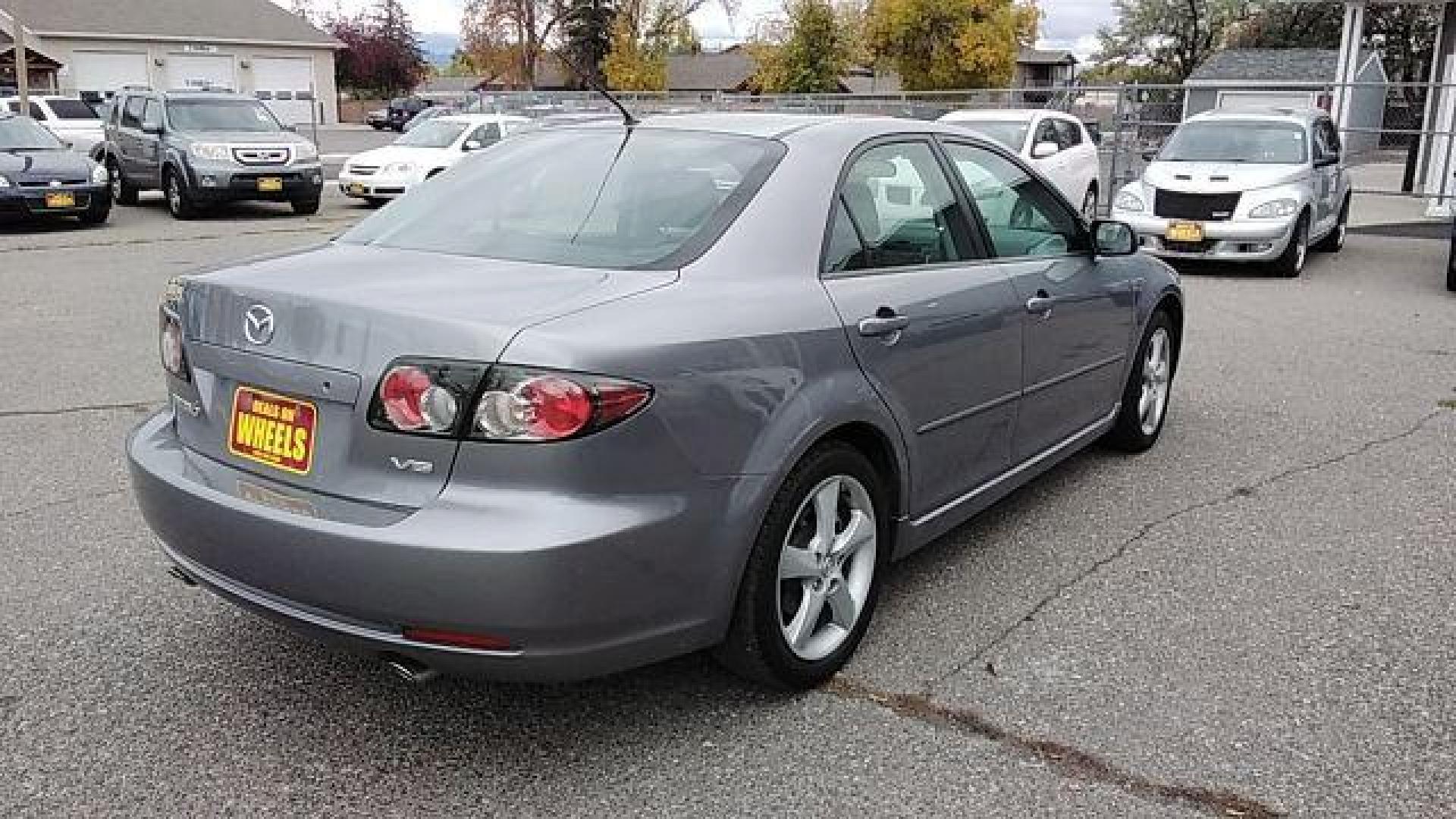 2007 Mazda Mazda6 s Sports Sedan Grand (1YVHP80D975) with an 3.0L V6 DOHC 24V engine, located at 1821 N Montana Ave., Helena, MT, 59601, 0.000000, 0.000000 - Photo#4