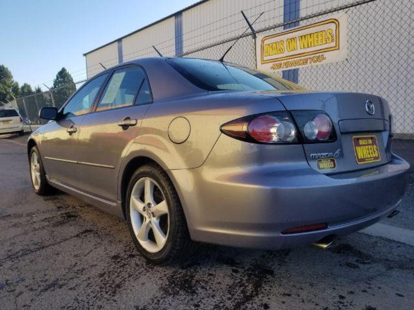 2007 Mazda Mazda6 i Sports Sedan Value Edition (1YVHP80C875) with an 2.3L L4 DOHC 16V engine, 5-Speed Automatic transmission, located at 1800 West Broadway, Missoula, 59808, (406) 543-1986, 46.881348, -114.023628 - Photo#5