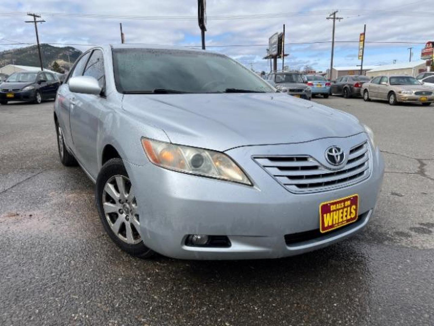 2007 Toyota Camry XLE V6 (4T1BK46K27U) with an 3.5L V6 DOHC 24V engine, 6-Speed Automatic transmission, located at 1821 N Montana Ave., Helena, MT, 59601, 0.000000, 0.000000 - Photo#3